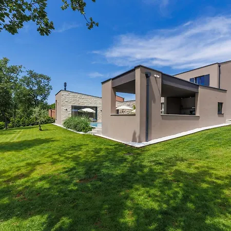 La Mari By Interhome Tinjan